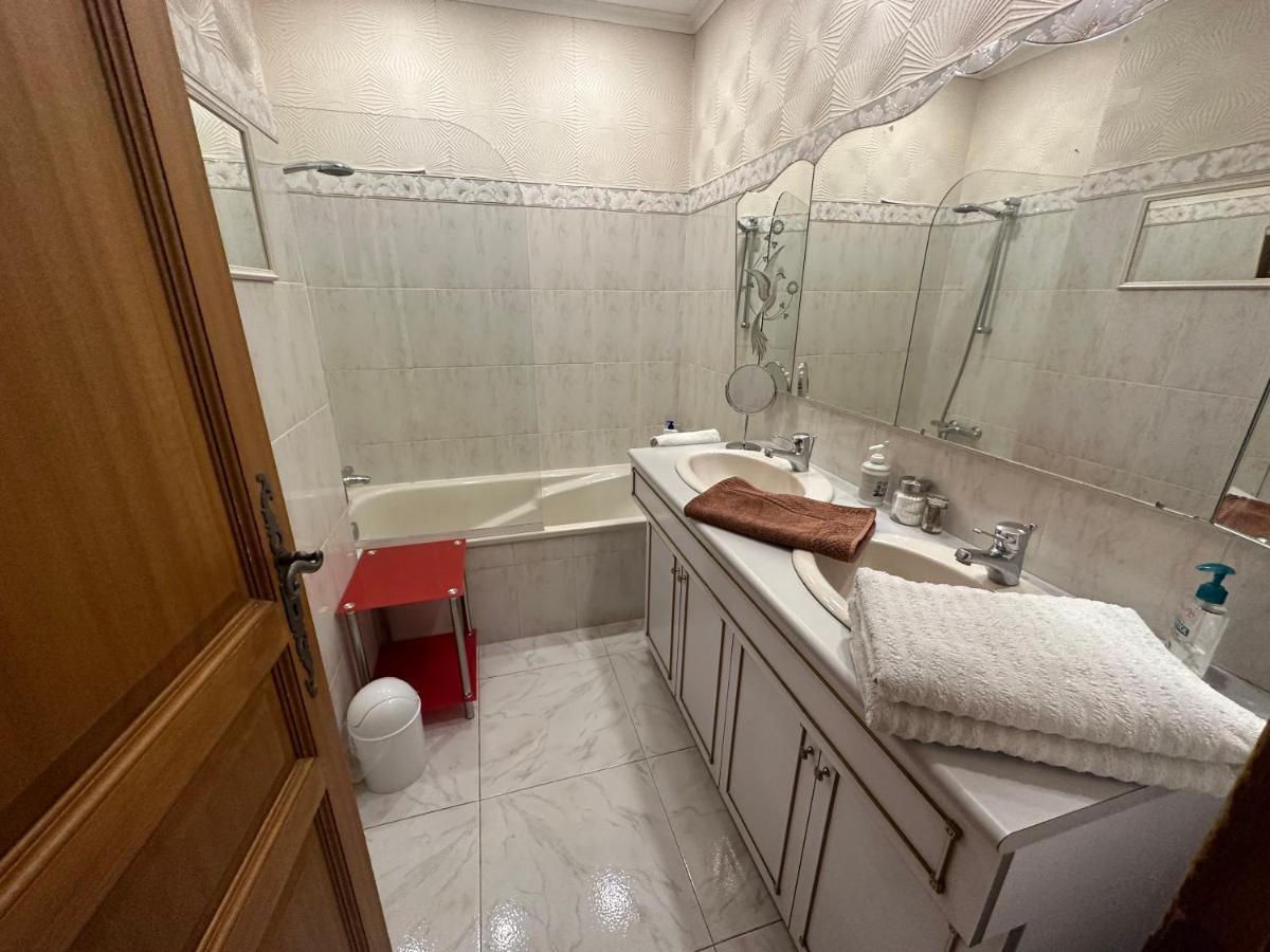 Chambre Prive Avec Sdb Privative Le Cannet Exterior foto